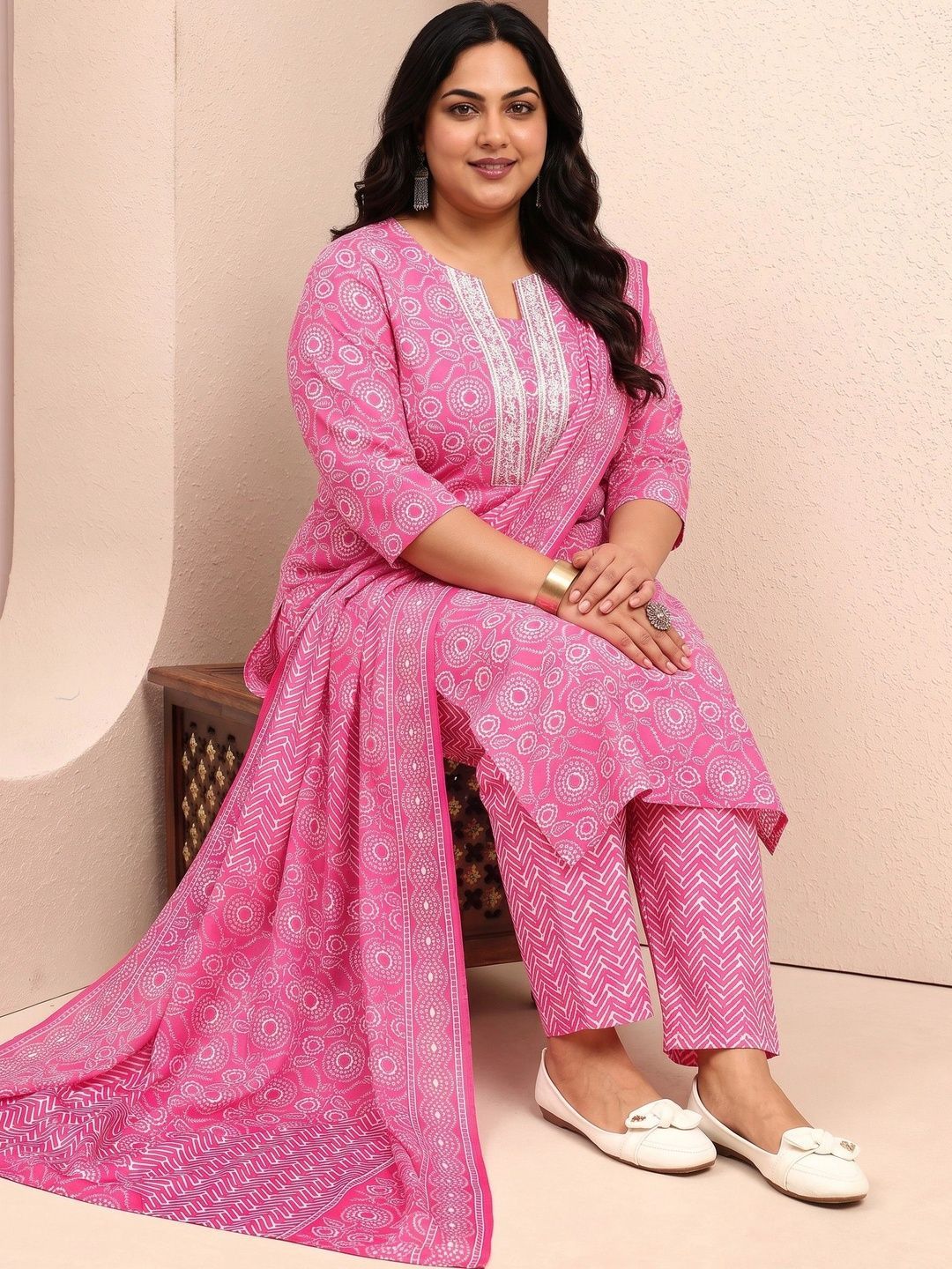 Women Ethnic Motifs Printed Regular Thread Work Kurta with Trousers & With Dupatta