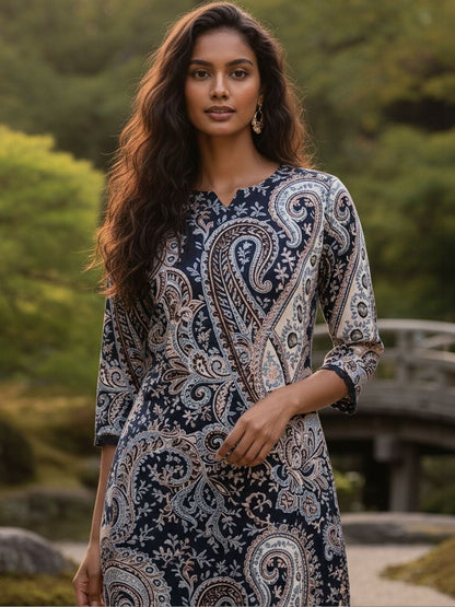 Women Paisley Printed Regular Kurta with Trousers