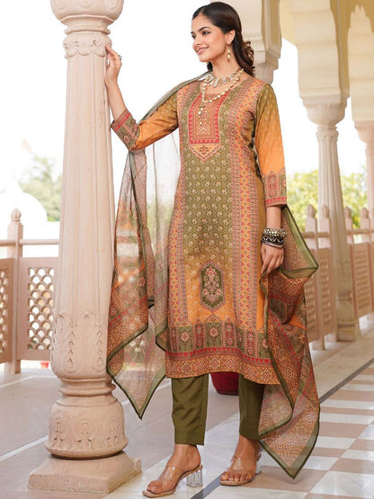 Women Ethnic Motifs Printed Regular Kurta with Trousers & With Dupatta