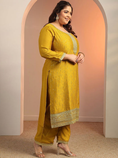 Plus Size Women Ethnic Motifs Embroidered Kurta Suit Set