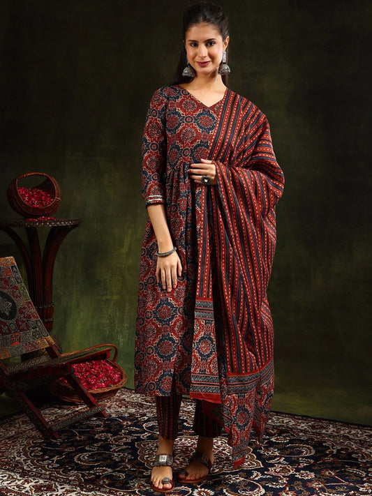 Ethnic Motifs Printed Anarkali Kurta With Trousers & Dupatta