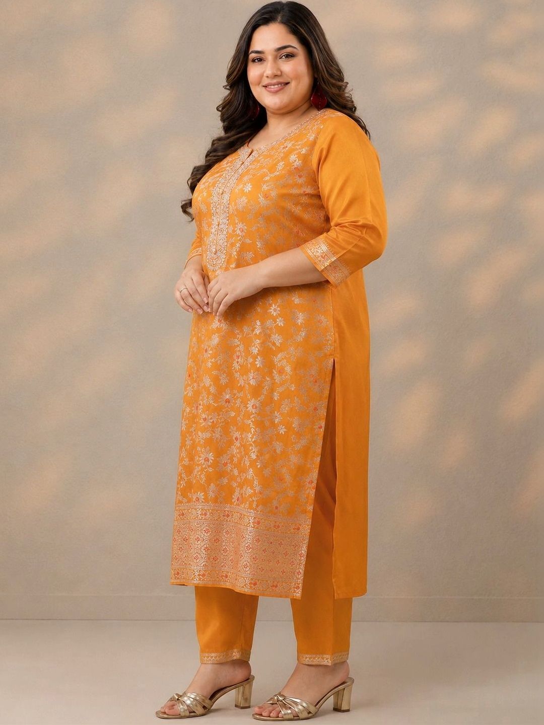 Women Regular Thread Work Kurta with Trousers & With Dupatta