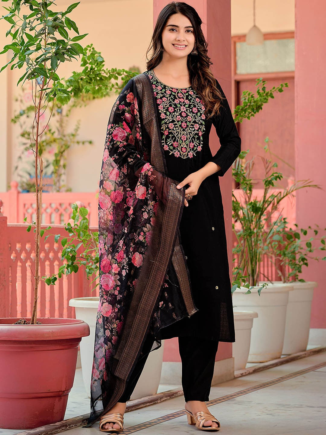 Floral Embroidered Beads and Stones Chanderi Cotton Kurta with Trousers & Dupatta