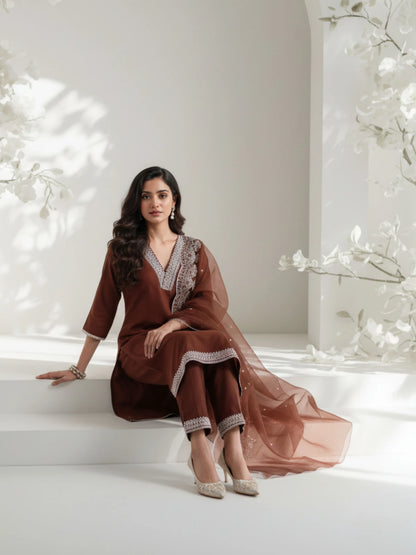 Women Silk Blend Kurta Pant Dupatta Set - Amy's Cart