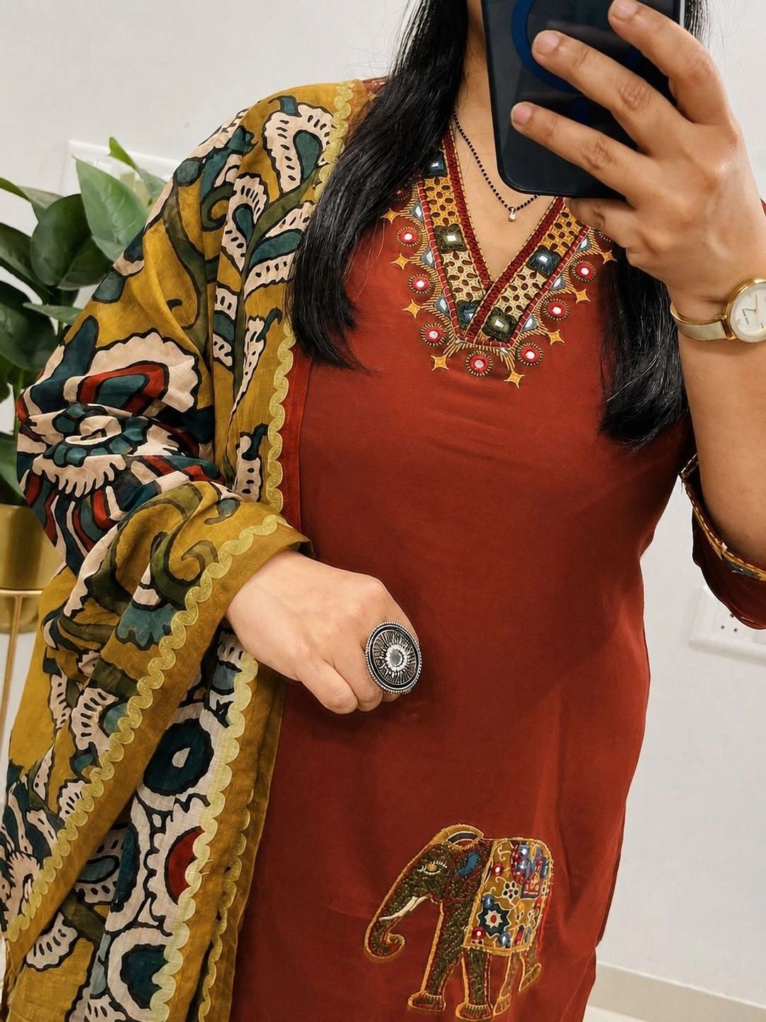 Women Ethnic Animal Printed Regular Thread Work Kurta with Trousers & With Dupatta