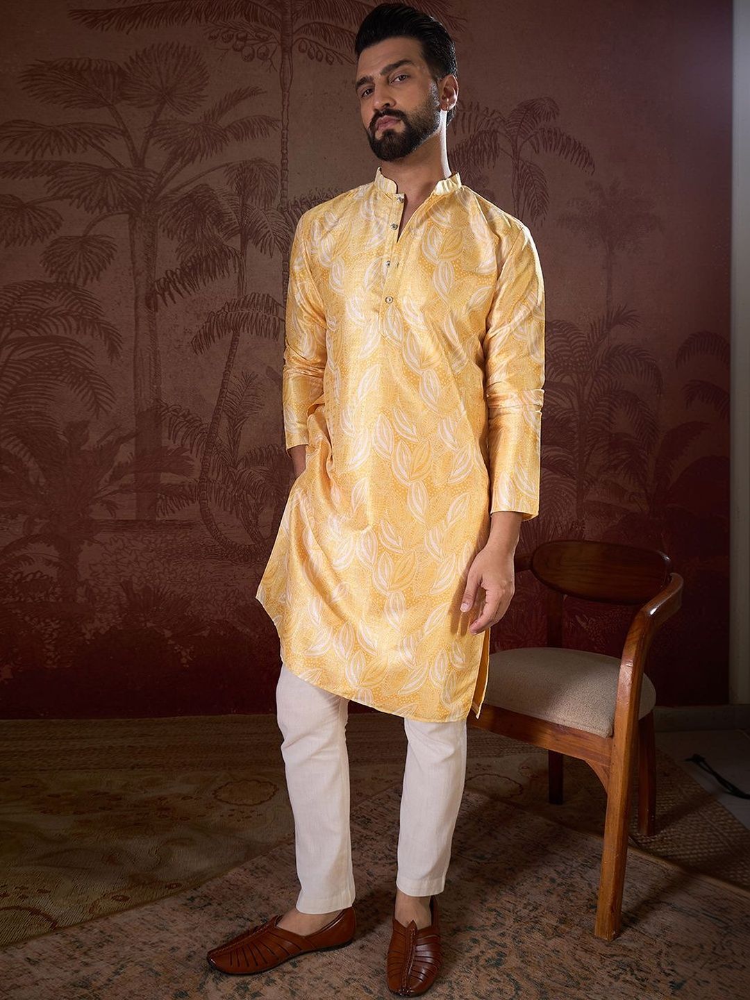 Men Ethnic Motifs Printed Regular Kurta with Trousers