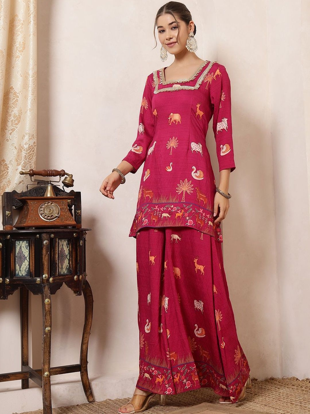 Women Ethnic Motifs Printed Regular Gotta Patti Kurta with Palazzos