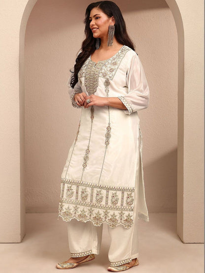 Plus Size Women Ethnic Motifs Embroidered Kurta Suit Set