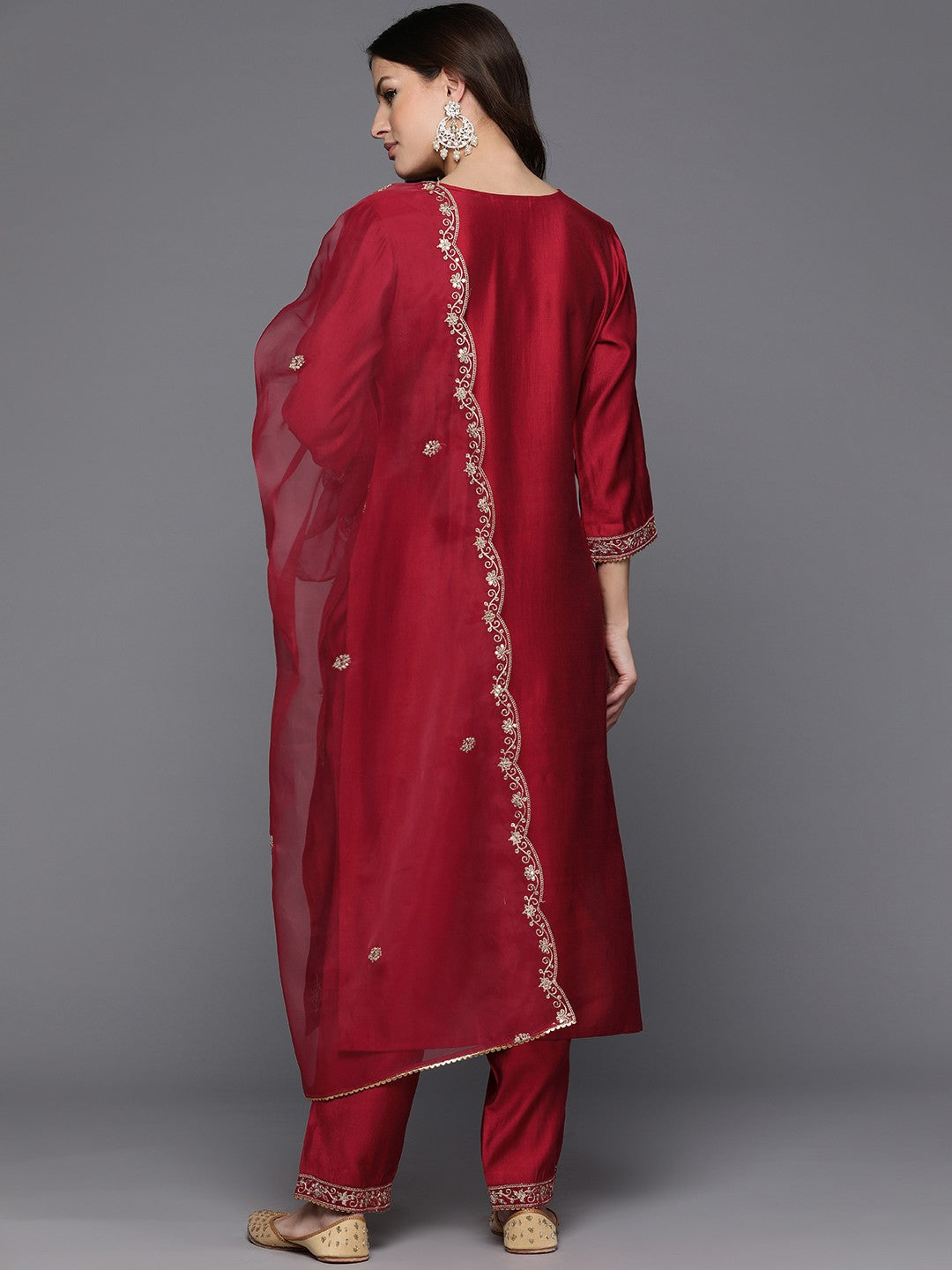 Women Floral Embroidered Regular Kurta with Trousers & With Dupatta