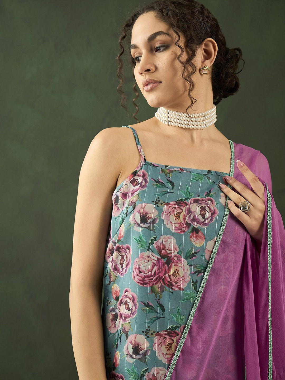 Floral Printed Straight Kurta Sets With Dupatta