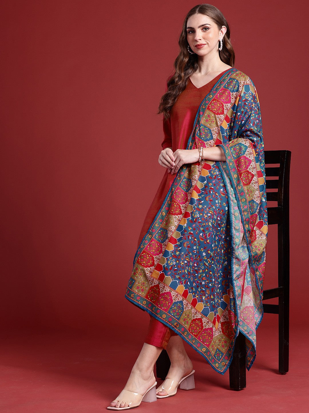 Regular Kurta with Trousers & Dupatta