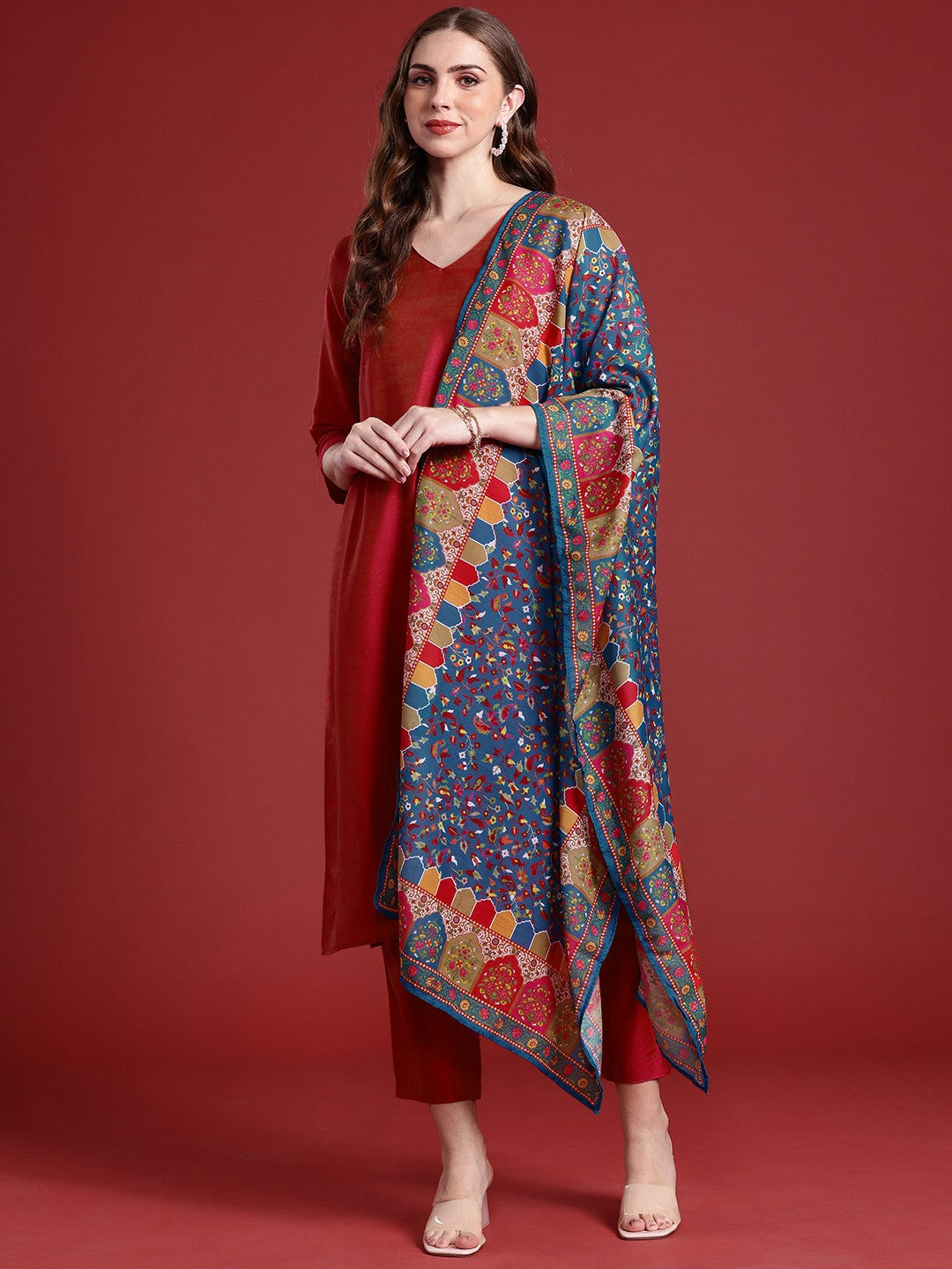 Regular Kurta with Trousers & Dupatta