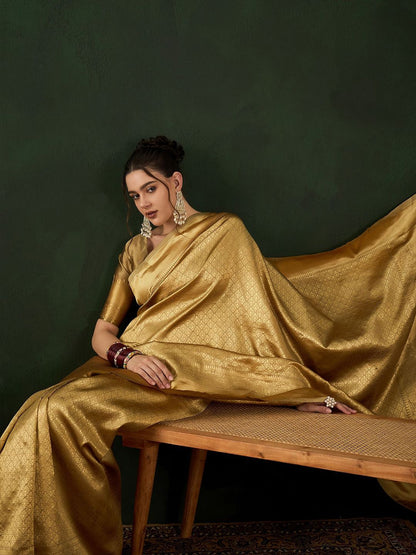 Woven Design Saree With Blouse Piece