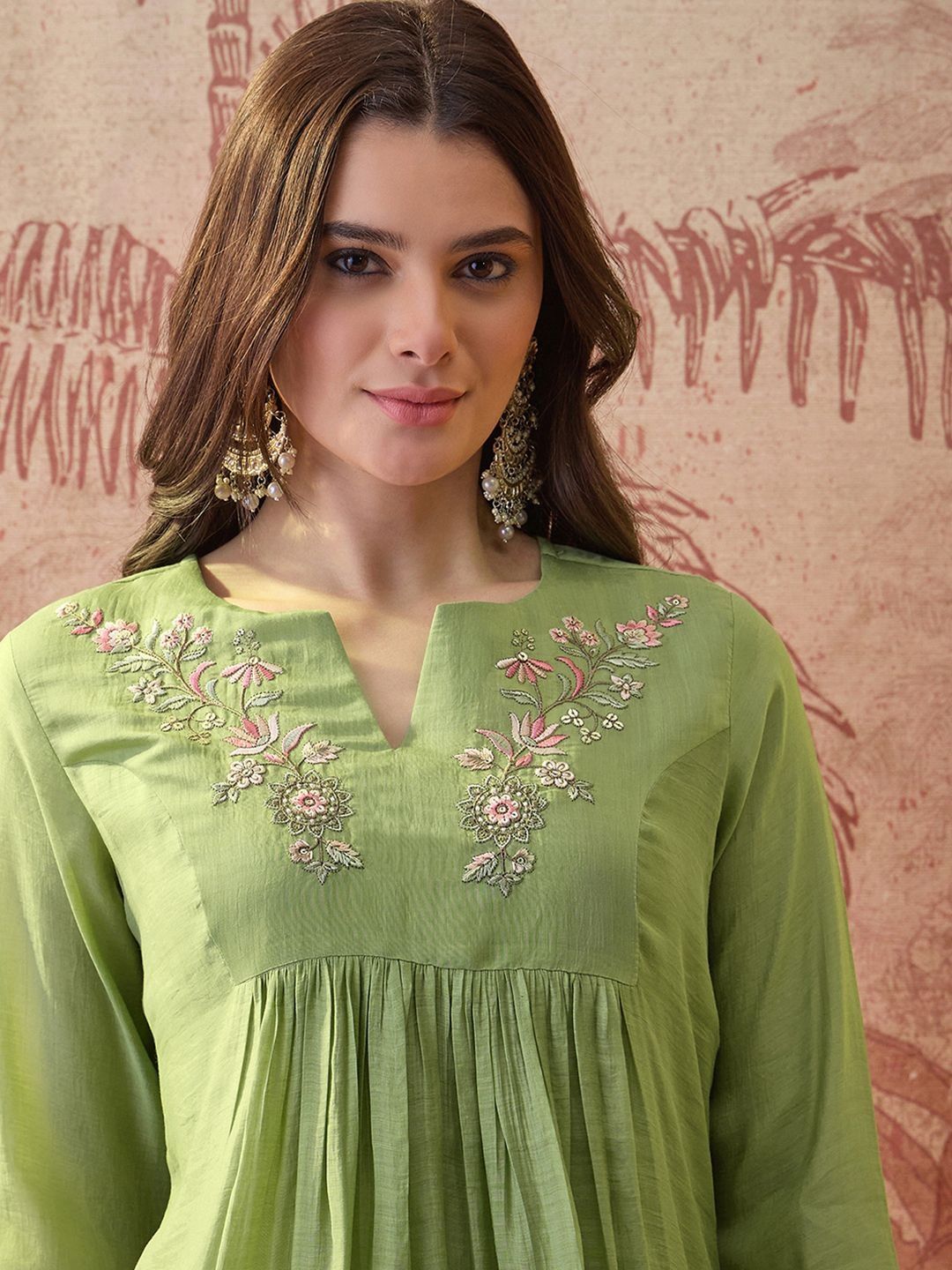 Embroidered Round Neck Kurta & Trousers Kurta Sets