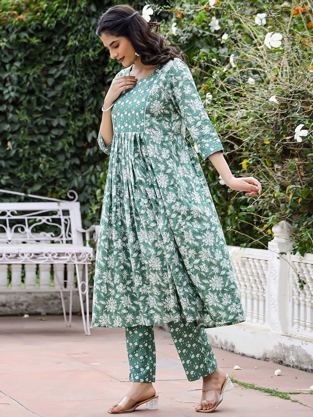 Women Floral Printed Angrakha Pure Cotton Kurta with Trousers