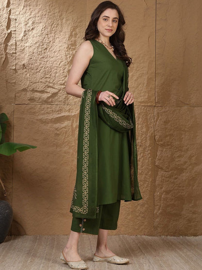 Women Ethnic Motifs Regular Thread Work Pure Cotton Kurta with Trousers & With Dupatta