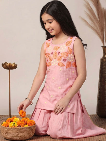 Girls Embroidered Regular Thread Work Kurta with Palazzos