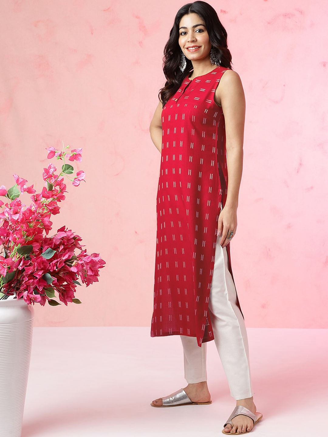 Round Neck Kurta with Trousers