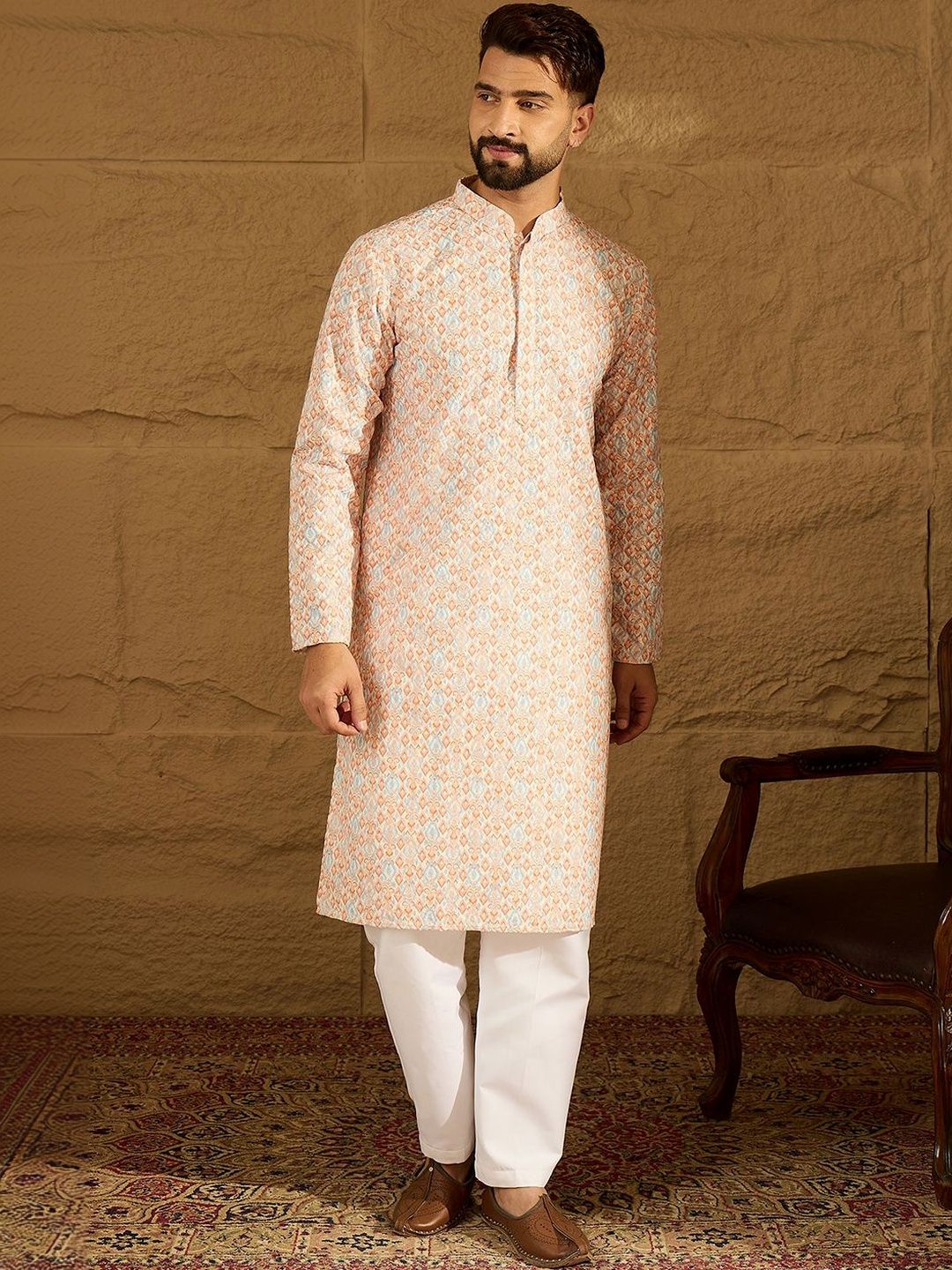 Geometric Printed Mandarin Collar Straight Kurta & Trousers