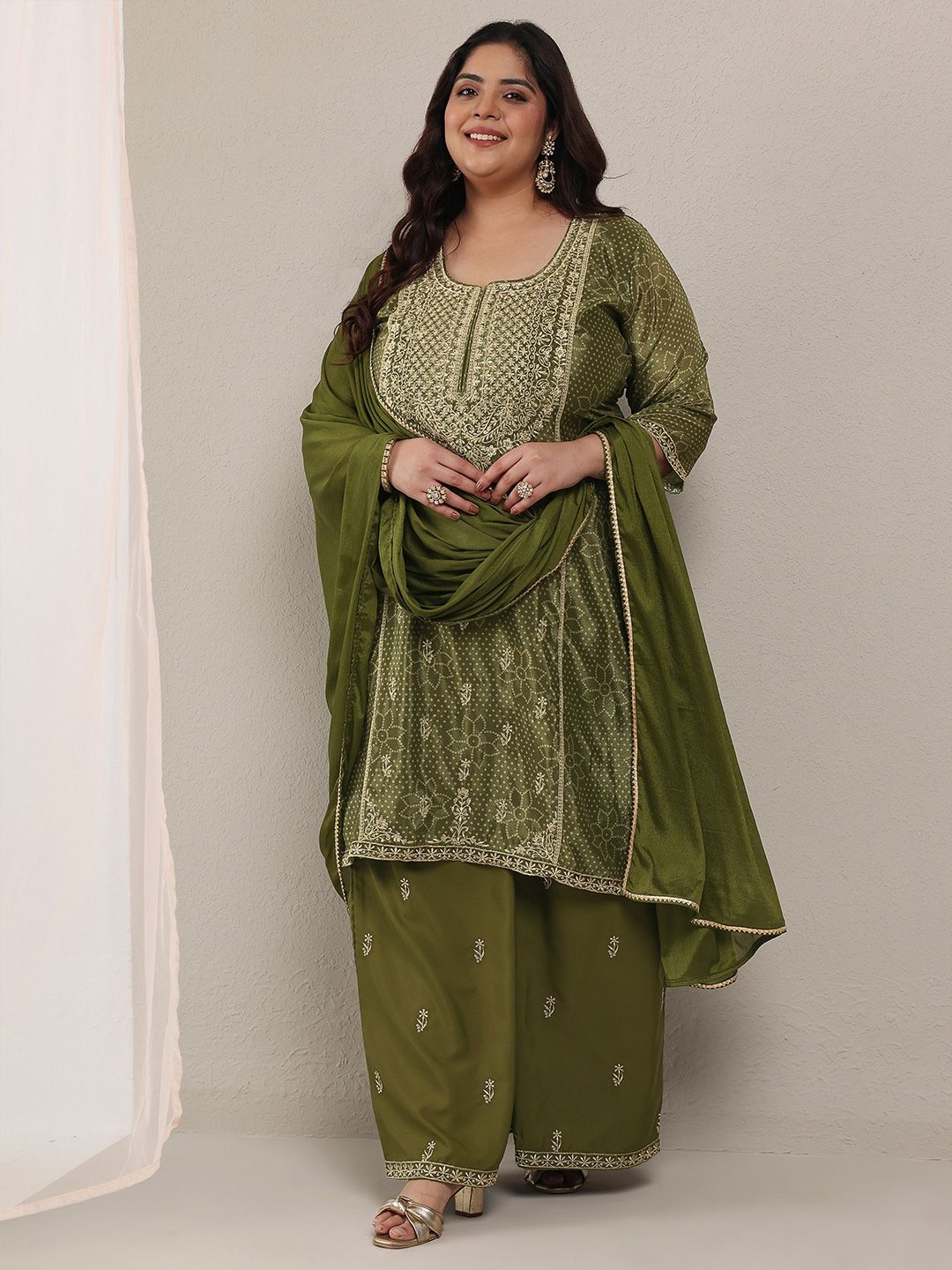 Plus Size Women Ethnic Motifs Printed Kurta with Palazzos & Dupatta