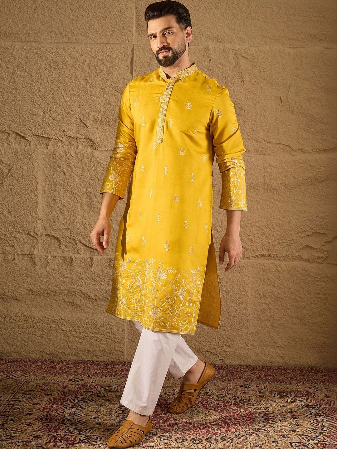 Embroidered Mandarin Collar Kurta & Trousers Sets