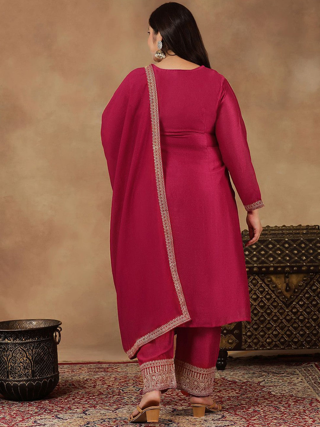 Plus Size Ethnic Motifs Embroidered Thread Work Kurta Trousers & With Dupatta