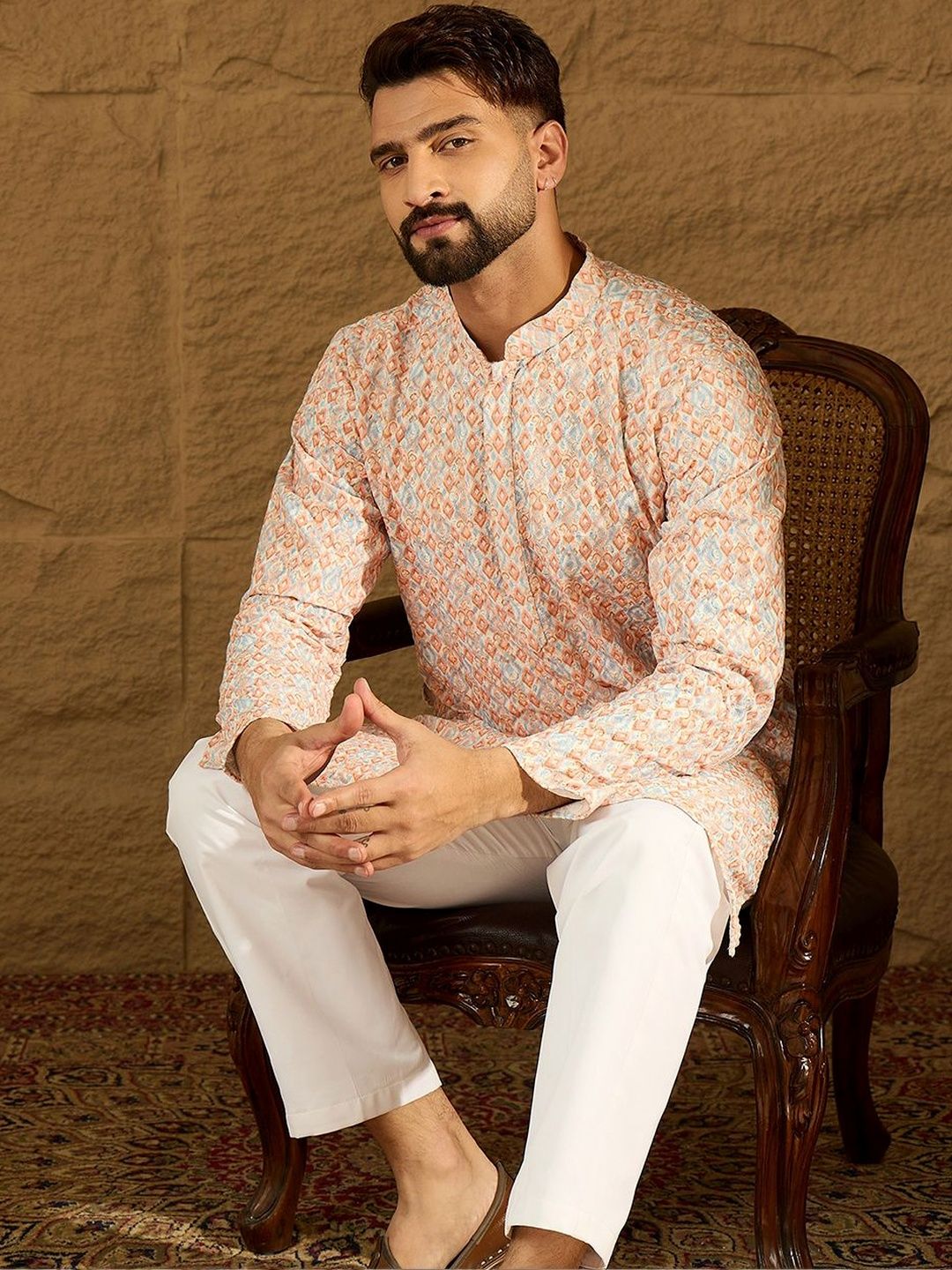 Geometric Printed Mandarin Collar Straight Kurta & Trousers
