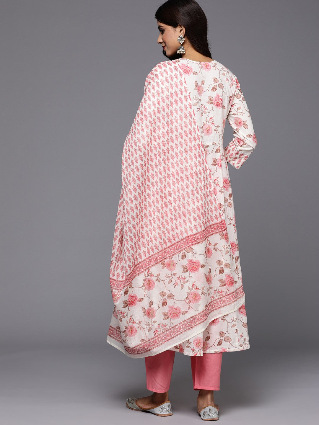 Women Floral Embroidered Sequinned Pure Cotton Kurta with Trousers & With Dupatta