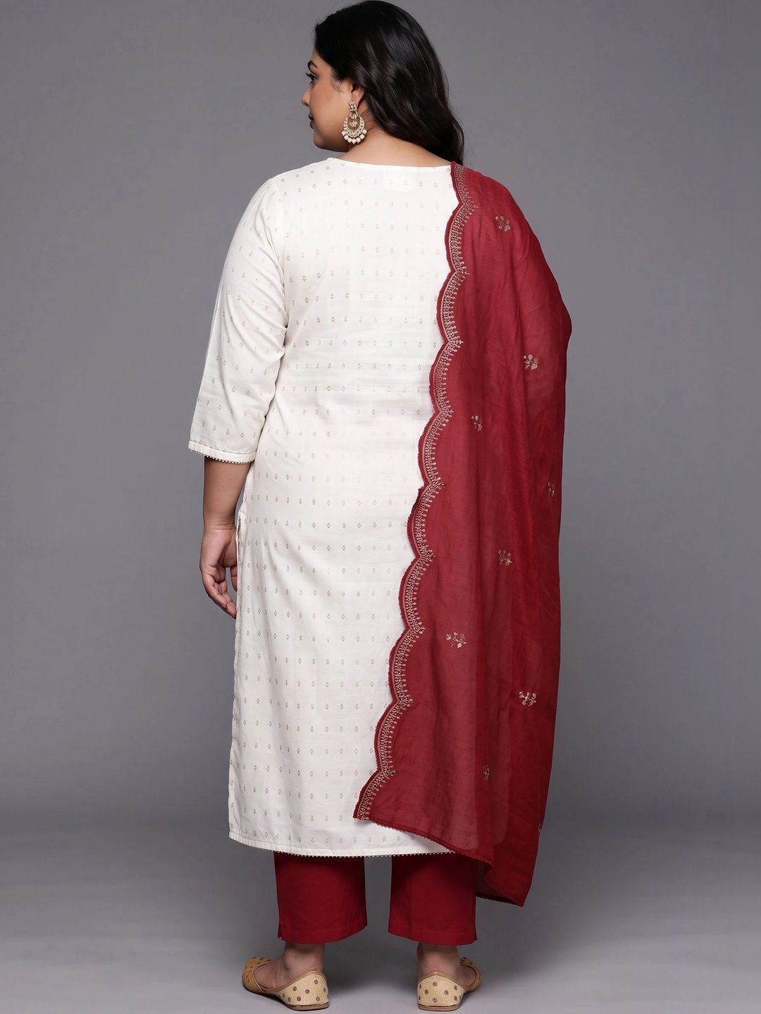 Women Ethnic Motifs Embroidered Regular Thread Work Kurta with Trousers & With Dupatta