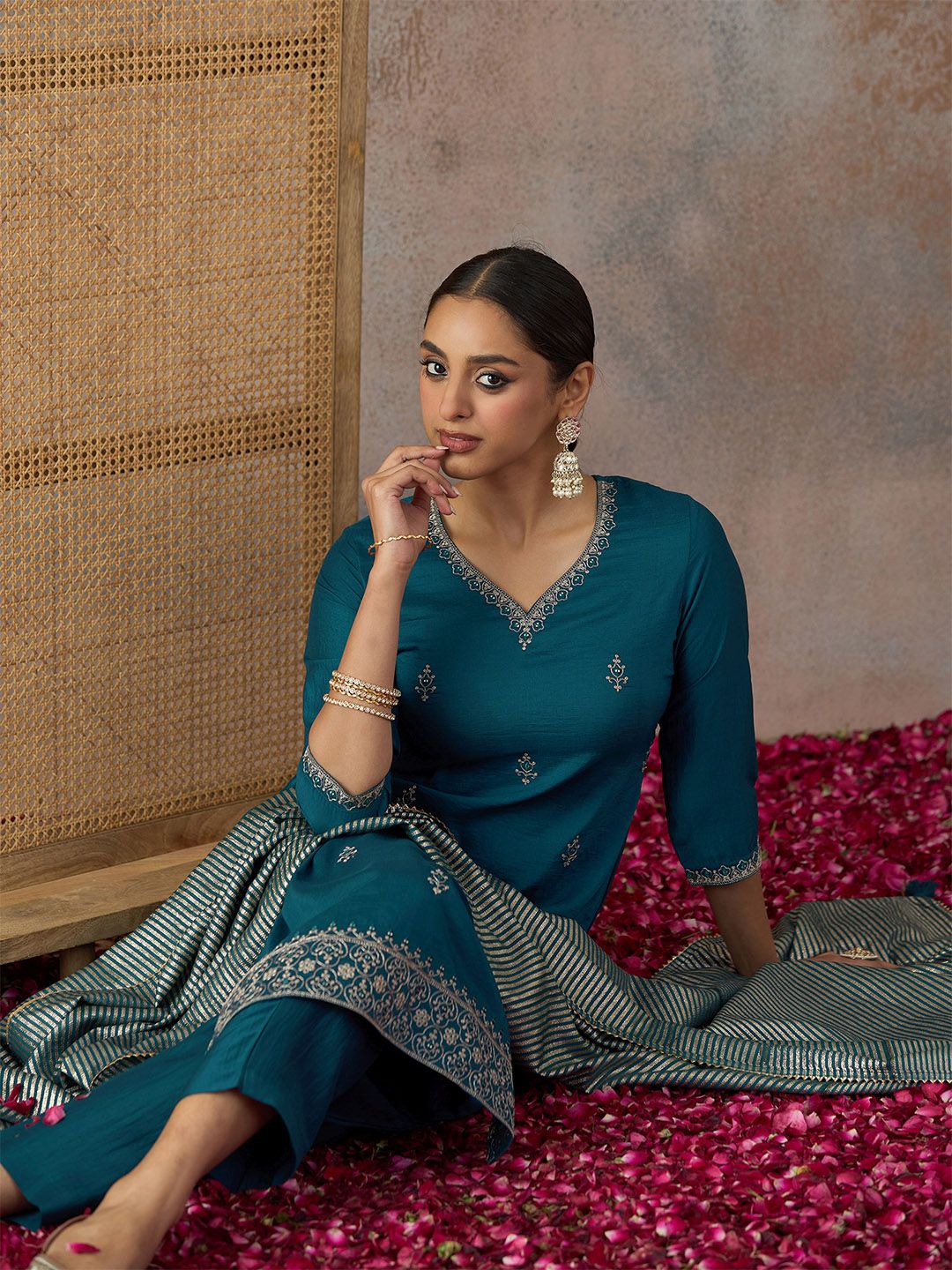Women Regular Size Kurta Set Silk Blend