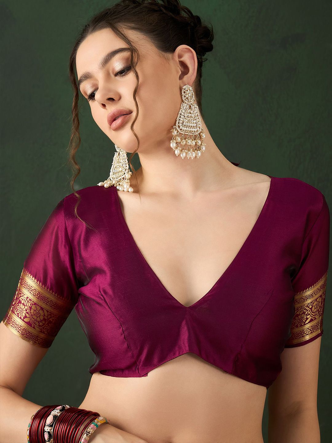 Woven Design Saree With Blouse Piece
