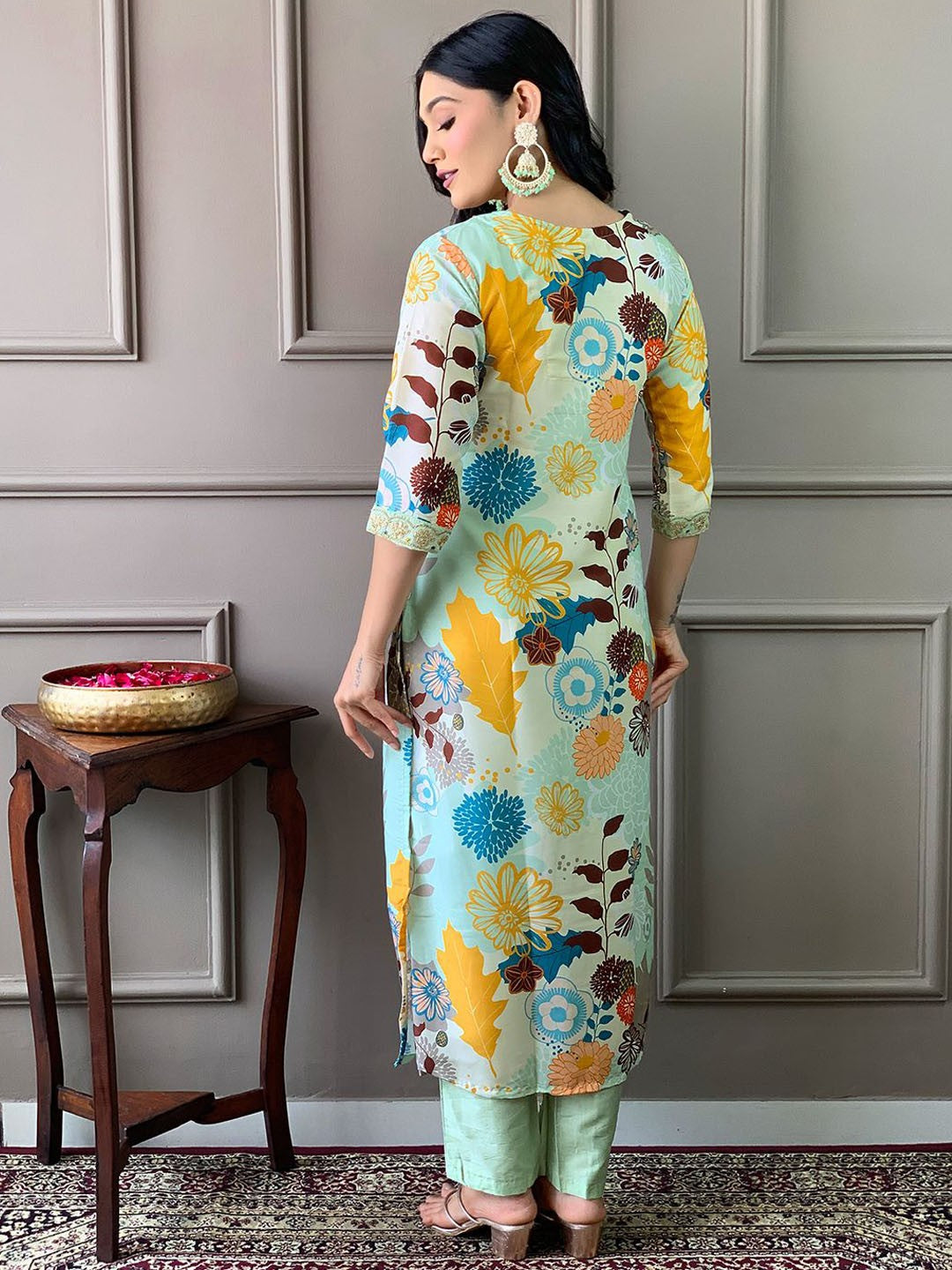 Floral Printed Regular Zari Kurta ,Trousers & Dupatta