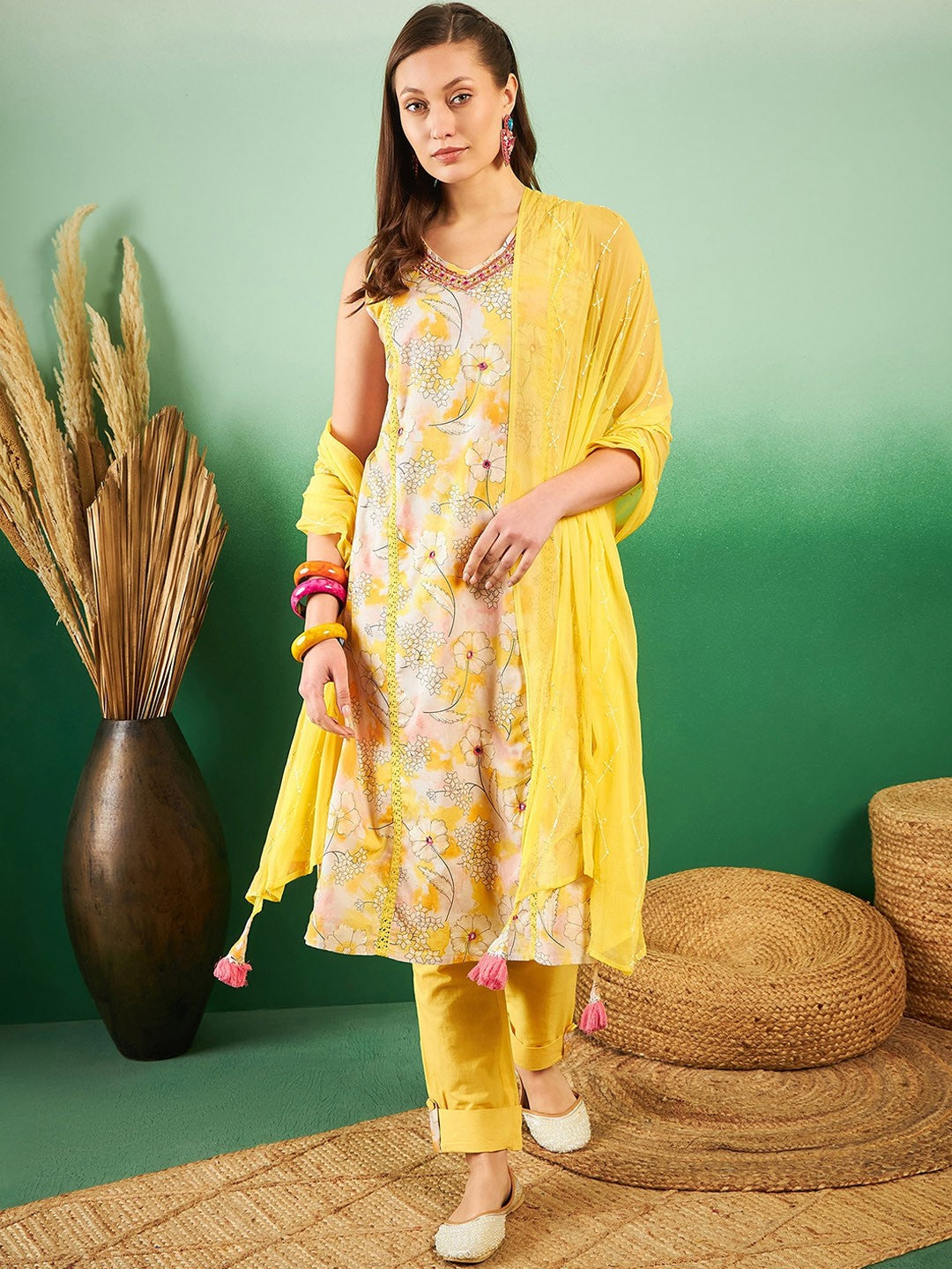 Floral Printed Pure Cotton V-Neck Kurta With Trousers & Dupatta