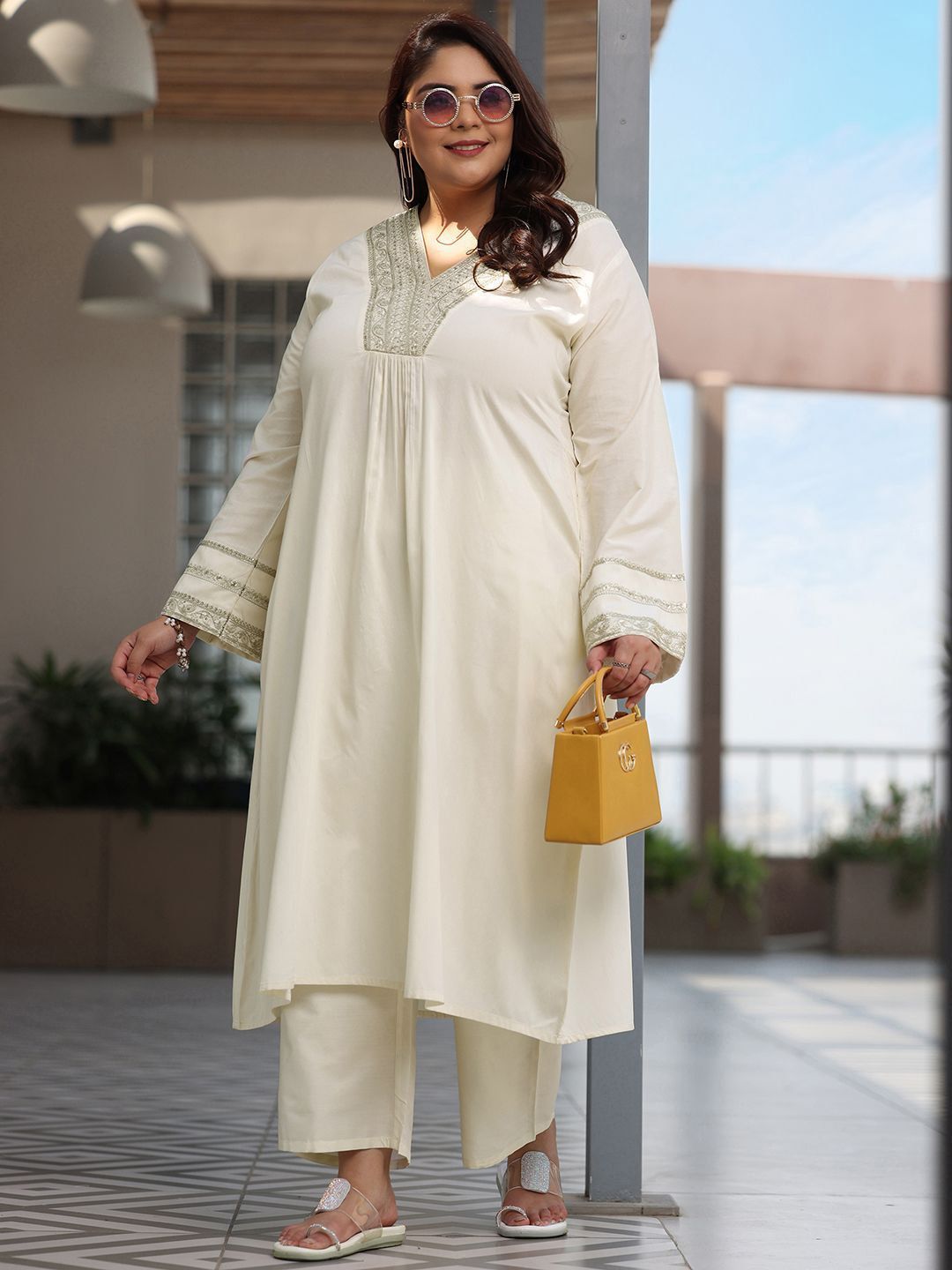 Plus Size Floral Yoke Design V-Neck A-Line Kurta & Palazzos