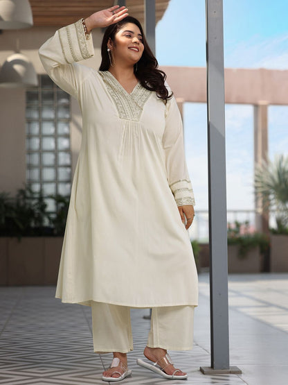 Plus Size Floral Yoke Design V-Neck A-Line Kurta & Palazzos