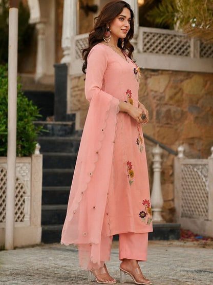 Women Floral Embroidered Regular Thread Work Raw Silk Kurta with Palazzos & With Dupatta
