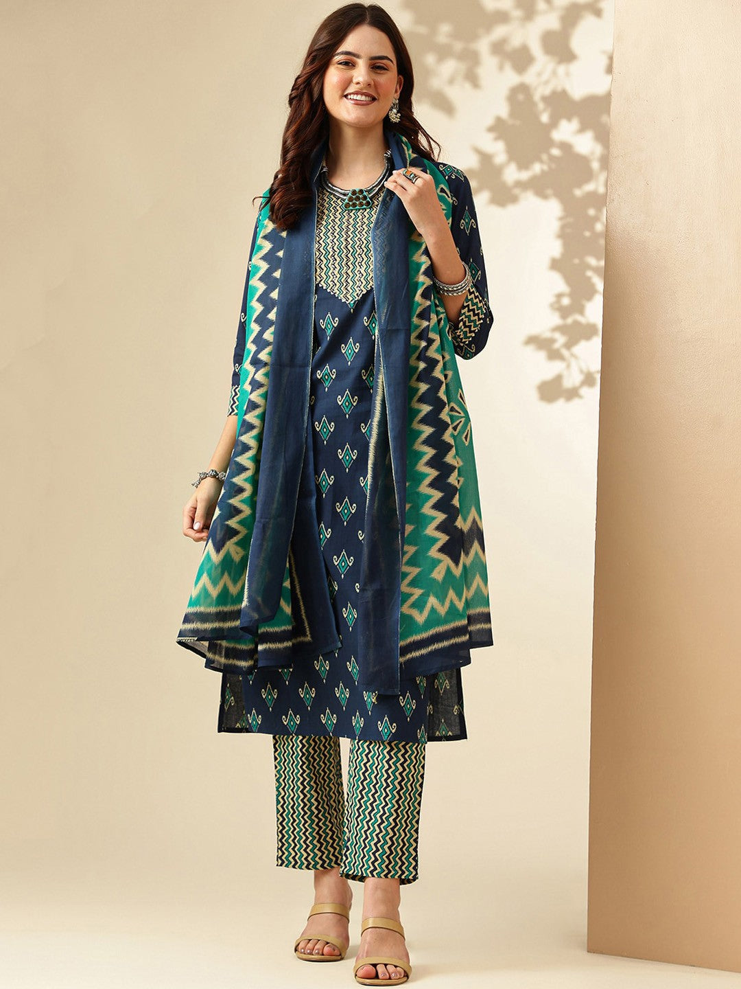 Ethnic Motifs Printed Regular Pure Cotton Kurta with Trousers & With Dupatta