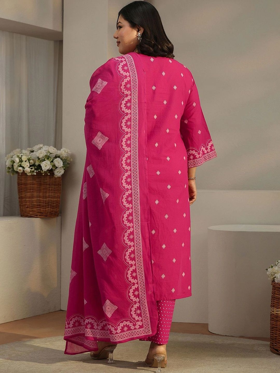 Women Ethnic Motifs Printed Regular Kurta with Trousers & With Dupatta
