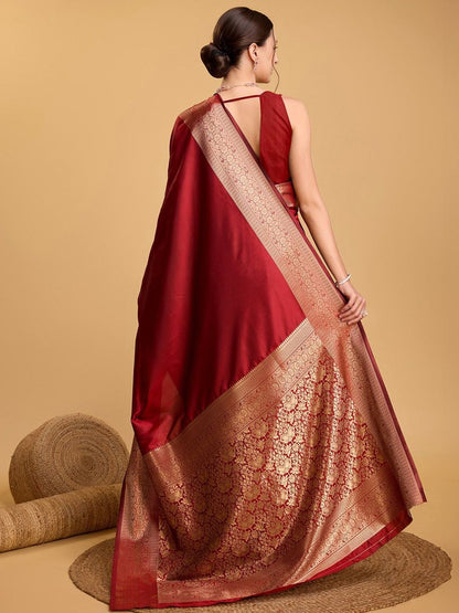 Woven Design Art Silk Kanjeevaram Saree With Blouse Piece