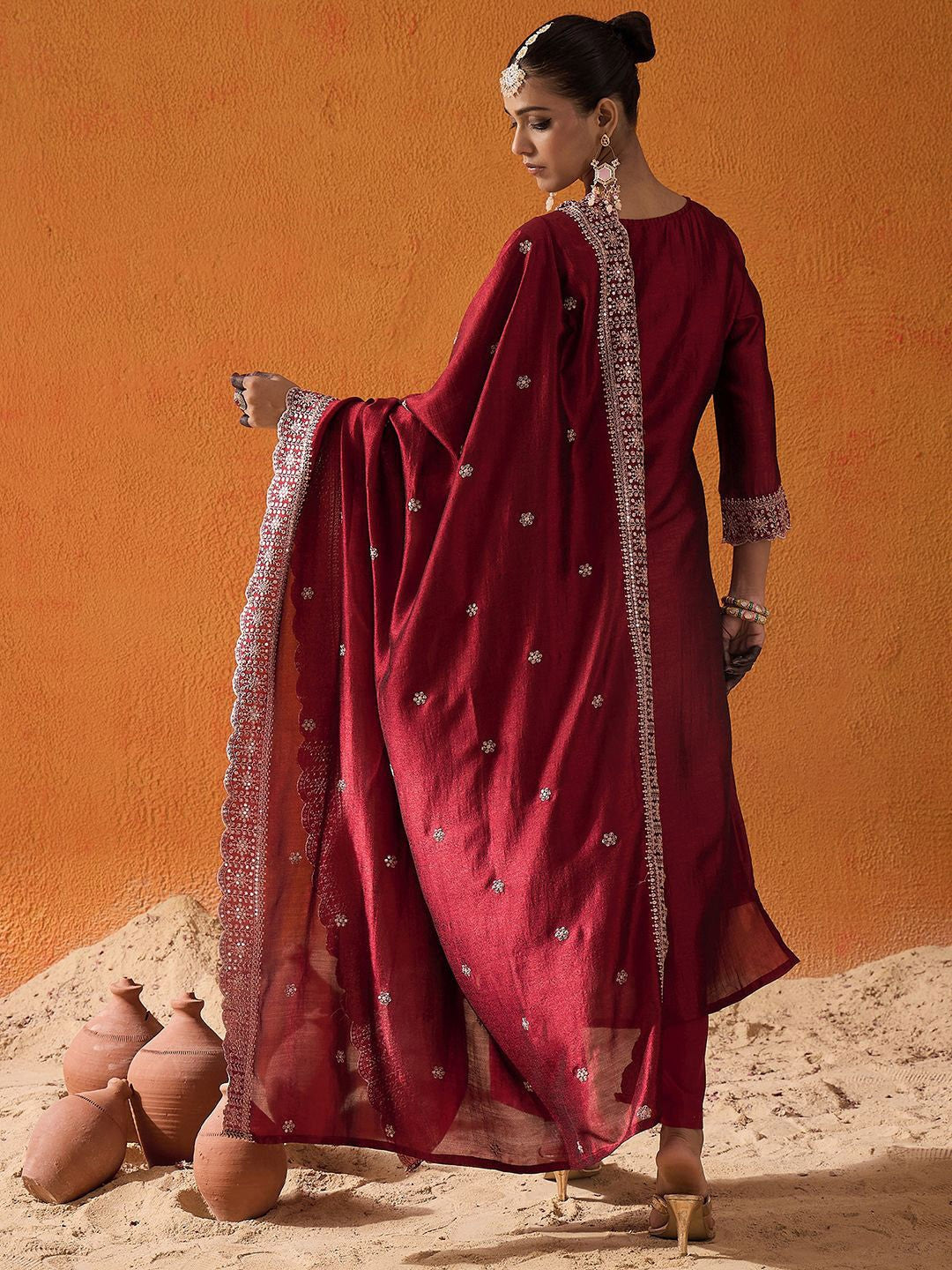 Ethnic Motifs Embroidered Thread Work Straight Kurta With Trousers & Dupatta