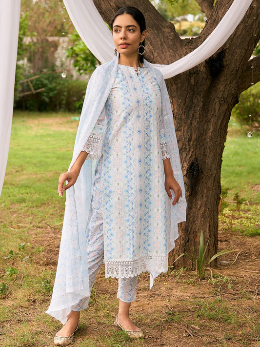 Floral Embroidered Regular Thread Work Kurta with Trousers & With Dupatta