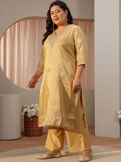 Plus Size Women Ethnic Motifs Kurta with Trousers & Dupatta