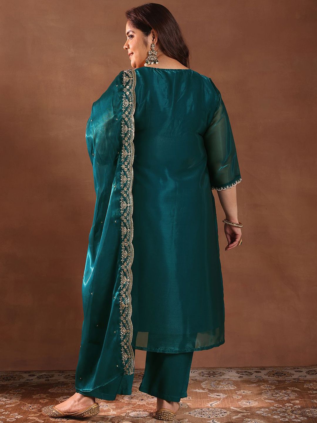 Plus Size Women Ethnic Motifs Kurta with Trousers & With Dupatta