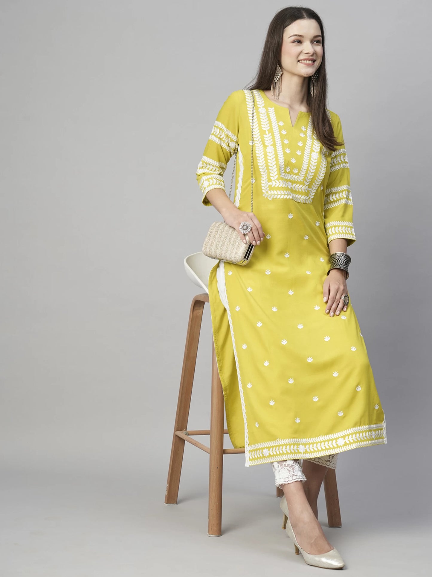 Women Embroidered Cotton Blend Straight Kurta