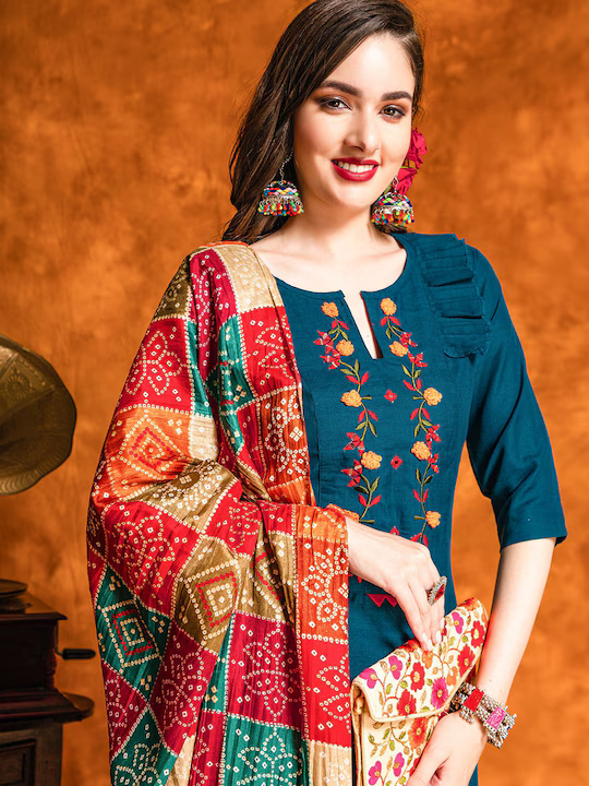 Floral Embroidered Regular Pure Cotton Kurta With Patiala & Dupatta