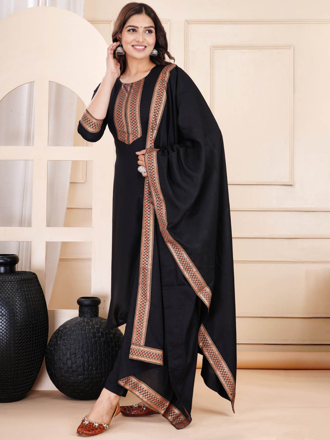 Black Ethnic Motifs Yoke Design Straight Kurta & Trousers With Dupatta