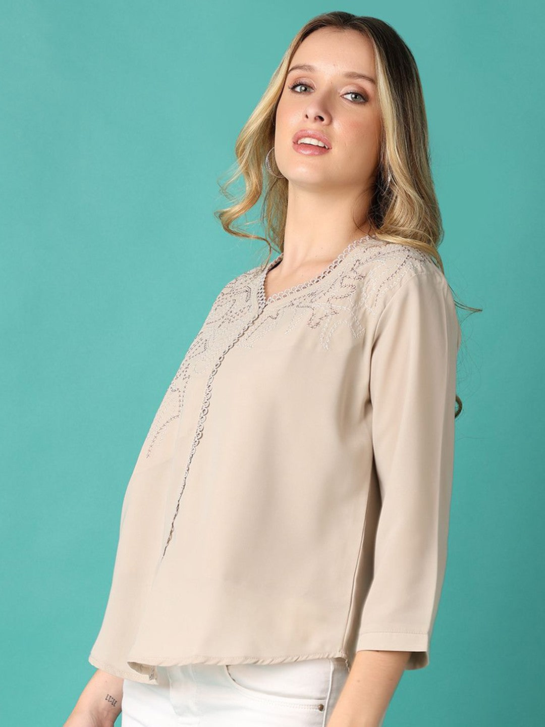 Women Embroidered Cotton V-neck Top