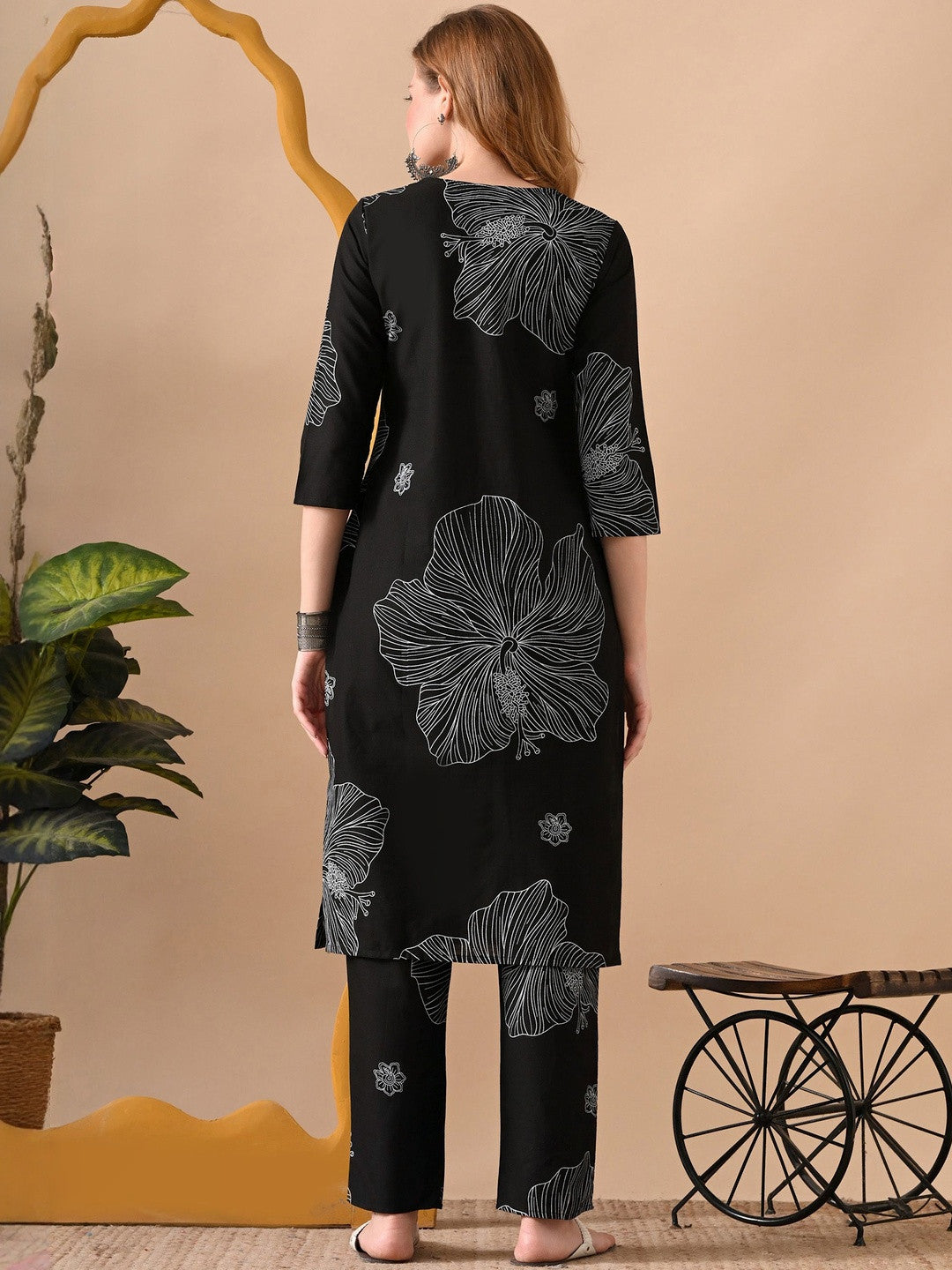 Women Floral Printed Regular Beads and Stones Pure Cotton Kurta with Trousers - Amy's Cart