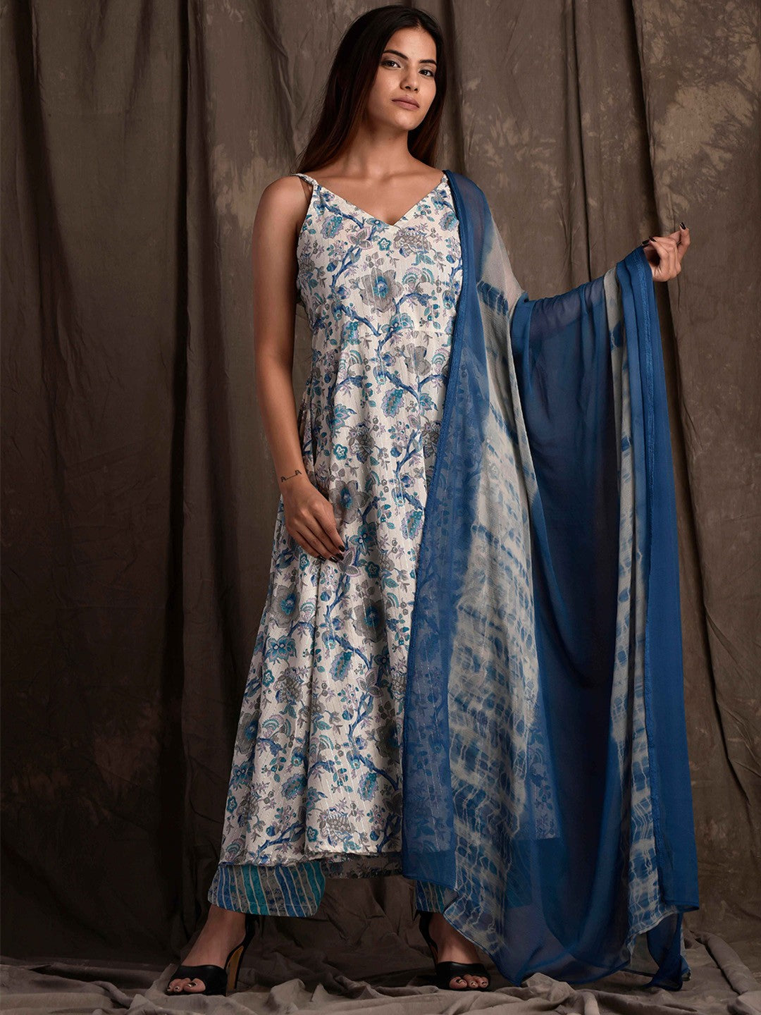 White & Blue Floral Printed Pure Cotton Kurta With Trousers