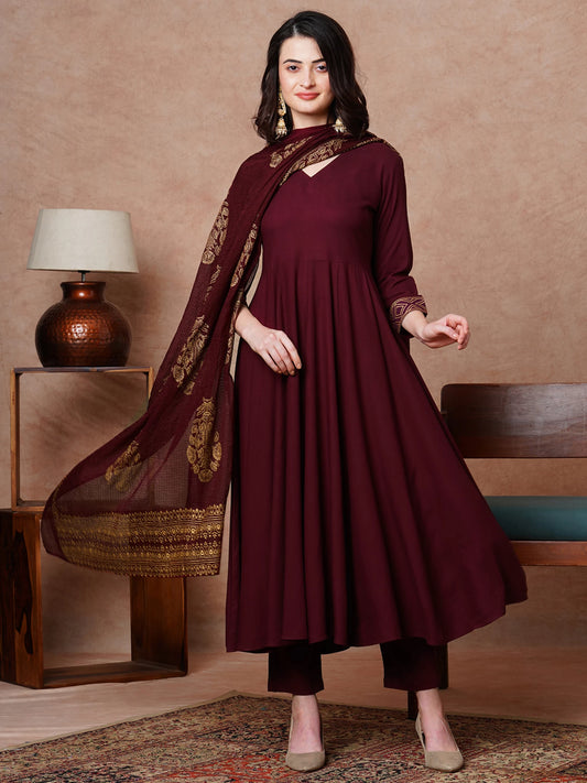 Women Maroon Cotton Rayon Kurti Pant Set